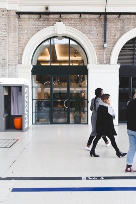 Images for Platform 1, Main Concourse, Victoria Station, Victoria, SW1V 1JT